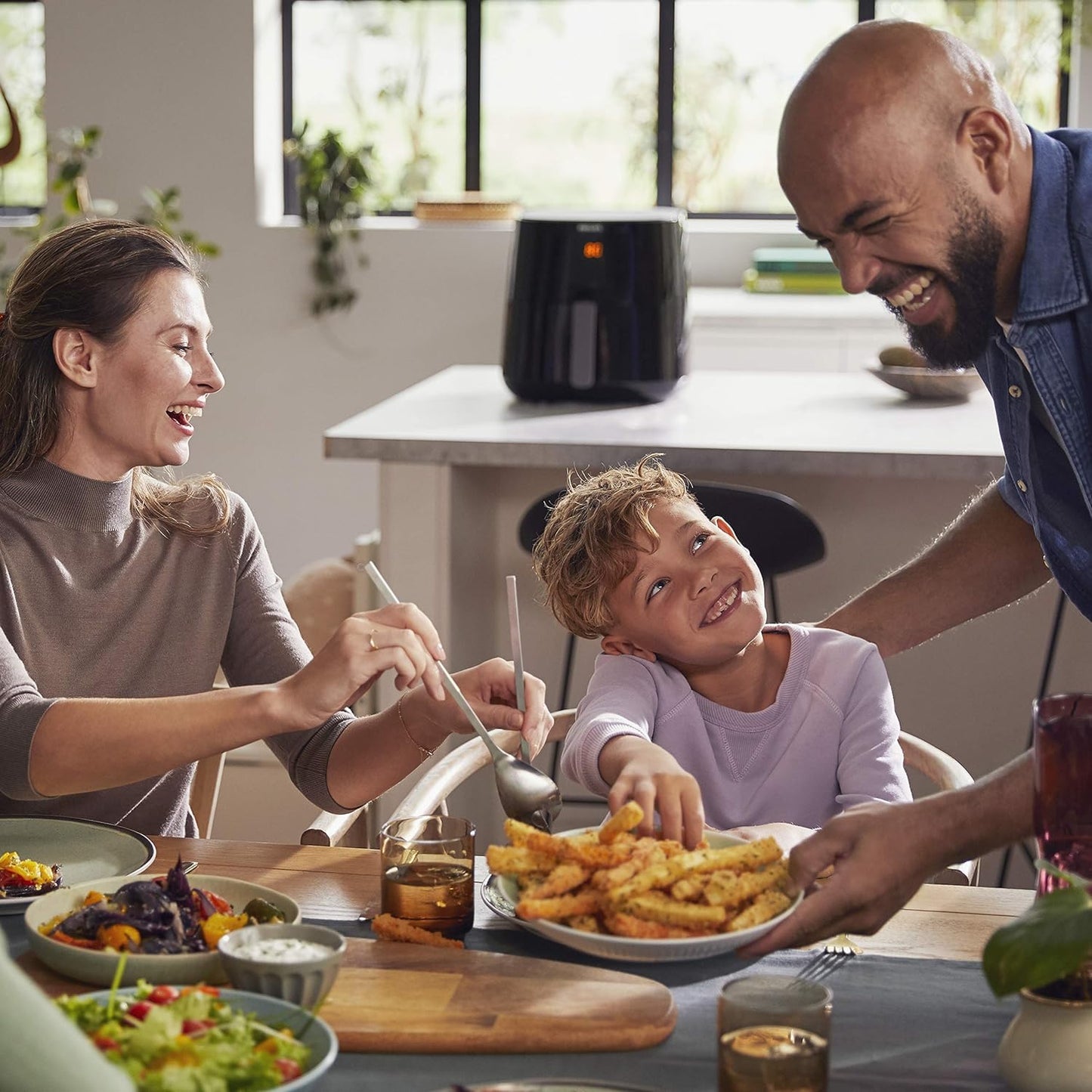 Philips Airfryer 5000 XL – 6.2L, 14-in-1 Cooking, Wi-Fi, Rapid Air Technology